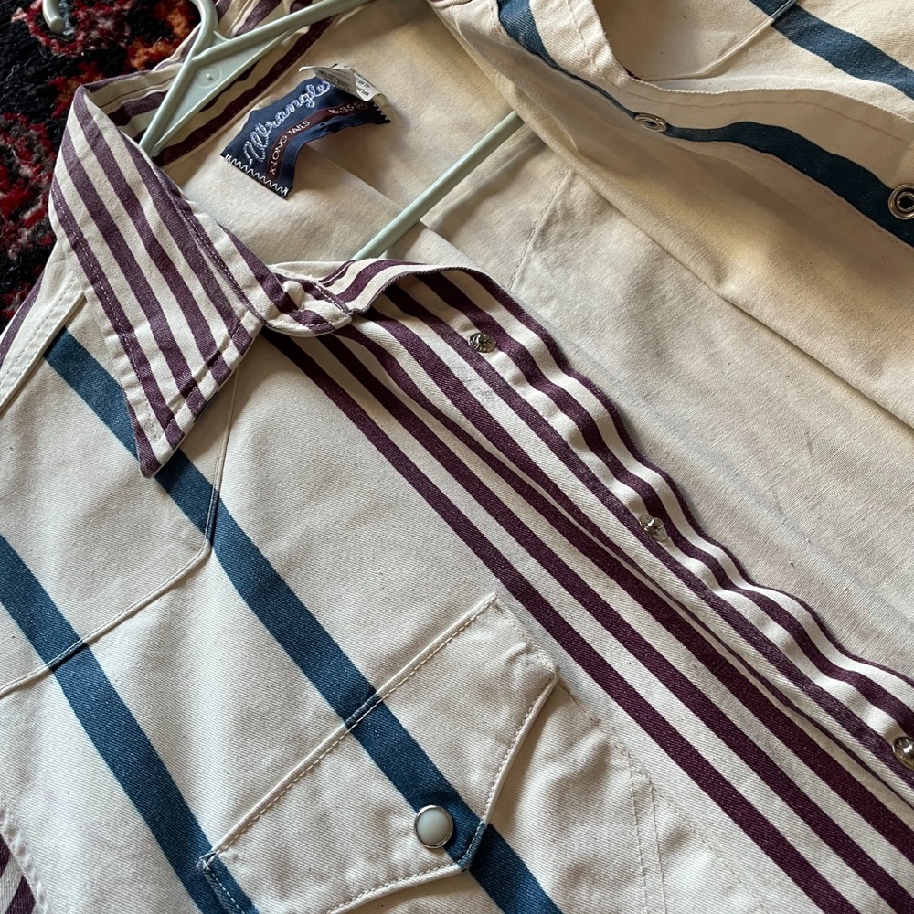 VINTAGE striped button down - Picture 2 of 2